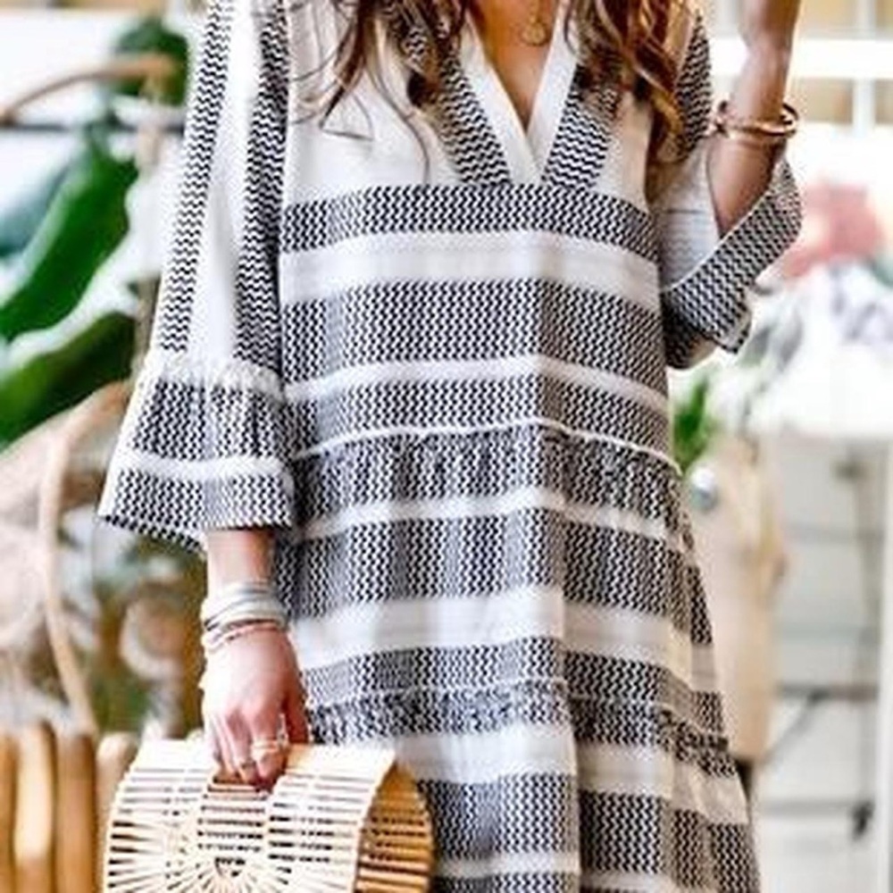 Mazik Gray and White Top size medium